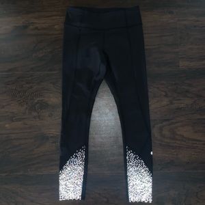 Lululemon Black Tight Stuff II Reflective Crops 4
